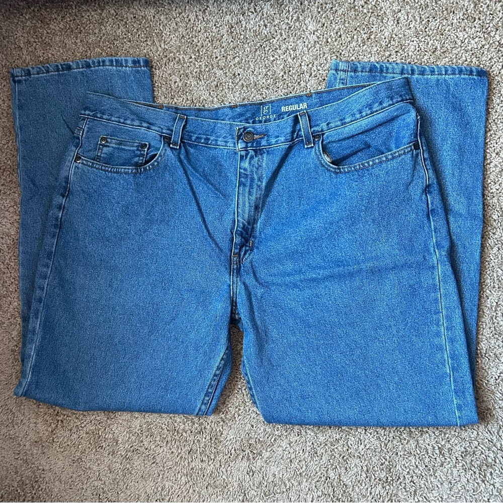 Men’s George Medium Wash Regular Fit Straight Leg Denim Jeans Size 42x32 |C64